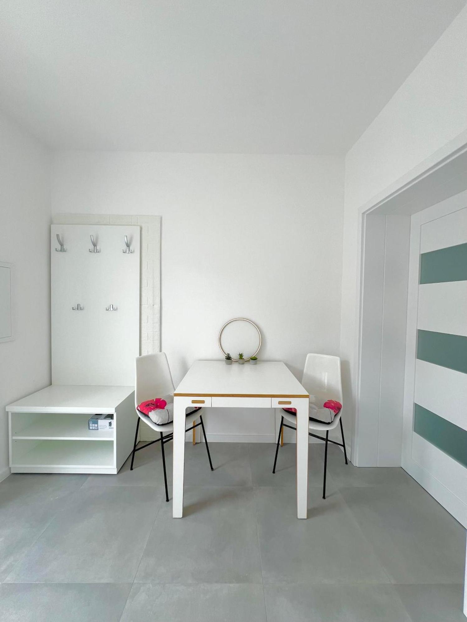 Turčianske Teplice 2 Moderne Apartmany 19 A 95 V Sukromi V Centre Mesta מראה חיצוני תמונה